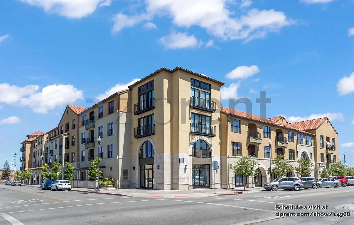 2 bed, 1138 sqft, $4,825 — Photo 1