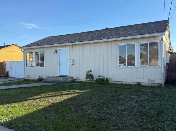 254 Sycamore Rd, Salinas, CA 93905