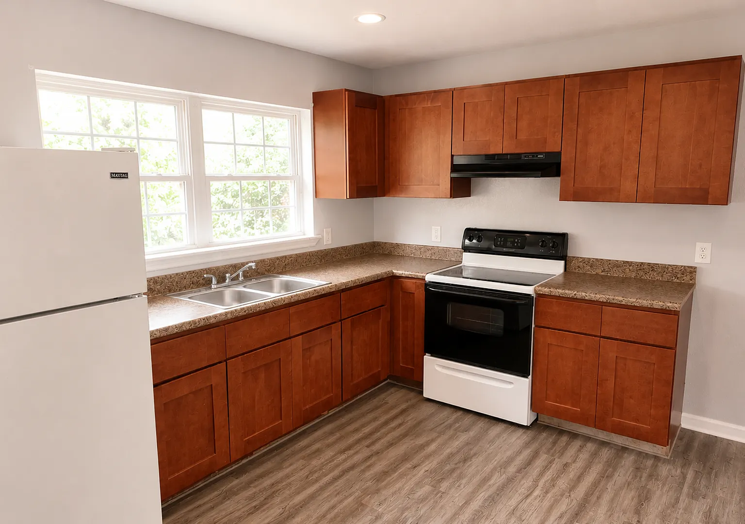 Spacious 4BR/1BA Dade City Home with Huge Backyard! — Photo 4