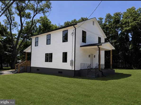 2620 New Falls Rd, Newportville, PA 19056