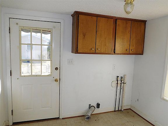 4th image of 505 Fontaine St