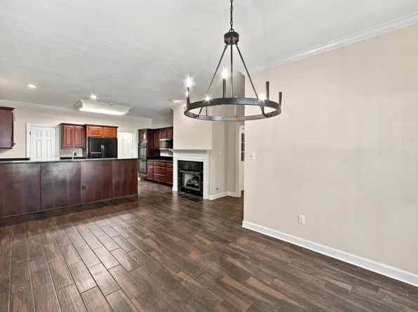 217 Wiley Parker Rd, Jackson, TN 38305