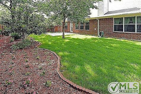 5th image of 2710 Warwick Dr