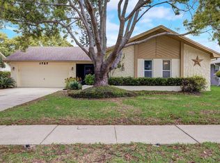 1757 Macdonnell Dr, Palm Harbor, FL 34684