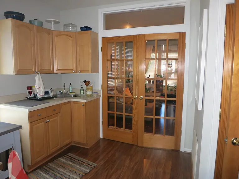 711 N Elizabeth St #2F — Photo 9