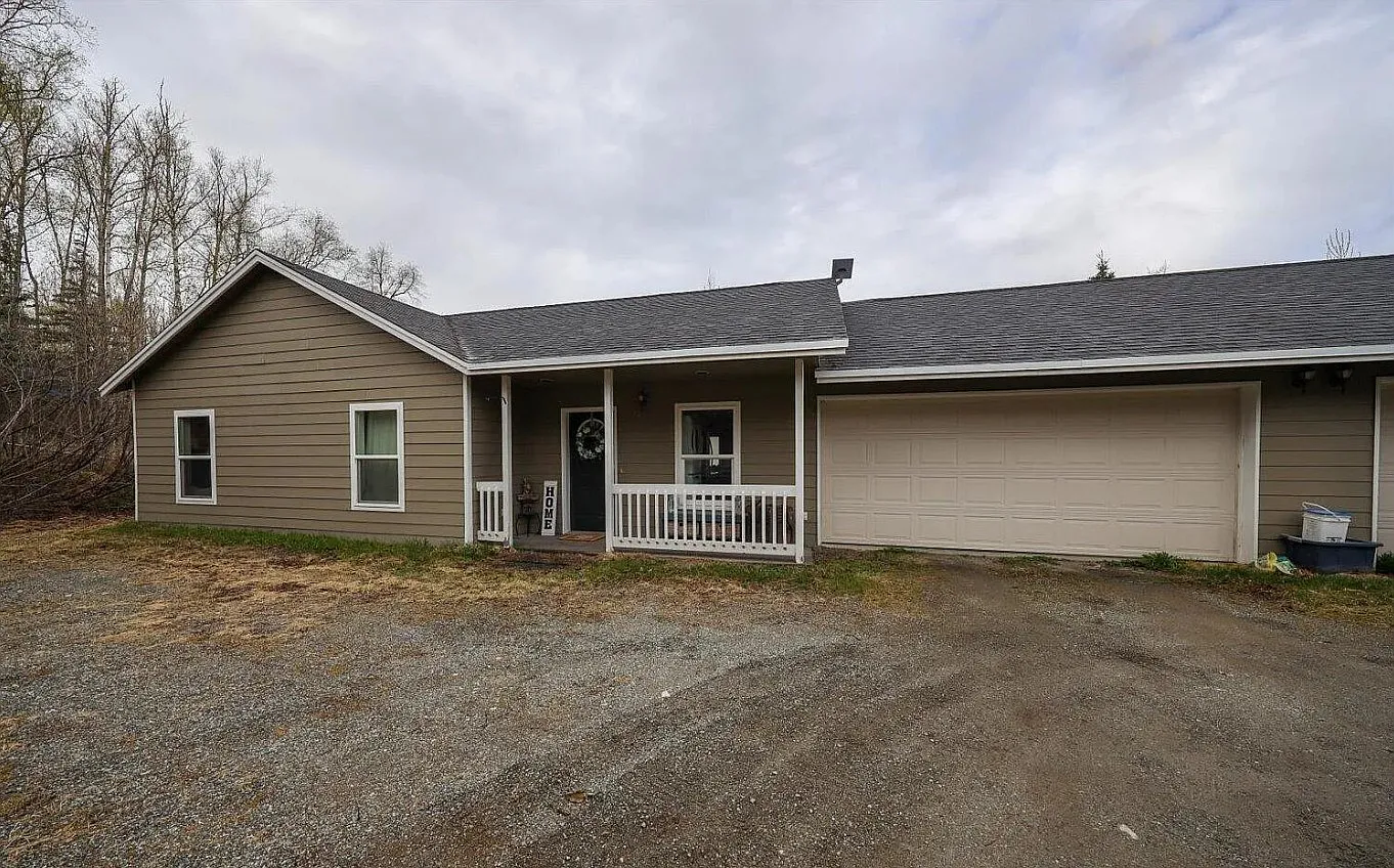 3 bed, 1050 sqft, $2,275 — Photo 2