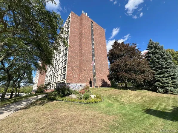 21800 Morley Ave APT 715, Dearborn, MI 48124