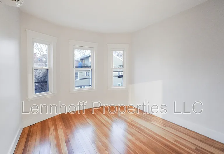 28 Clark St #1 — Photo 11