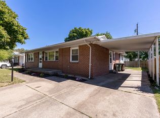 3767 Glenmeade Rd, Louisville, KY 40218