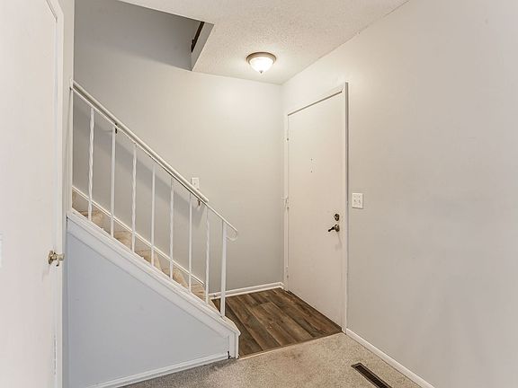 2nd image of 2726 Upland Ct