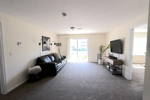 Floor plan 306