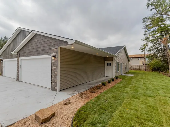 1004 W 55th St S, Wichita, KS 67217