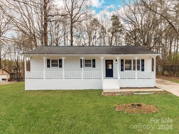 4306 Freeport Dr, Gastonia, NC 28052