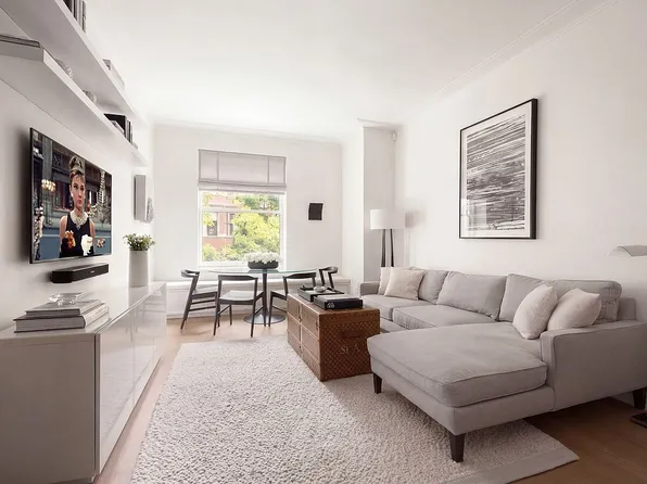 350 W 71st St #3A, New York, NY 10023