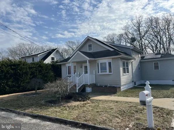 112 1st Ave, Tuckerton, NJ 08087