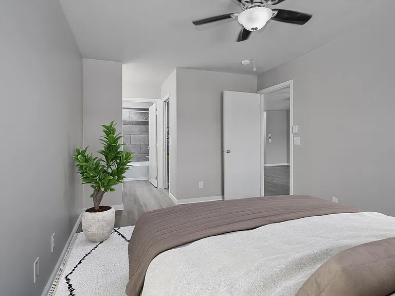 410 Fox Shores Dr — Photo 7