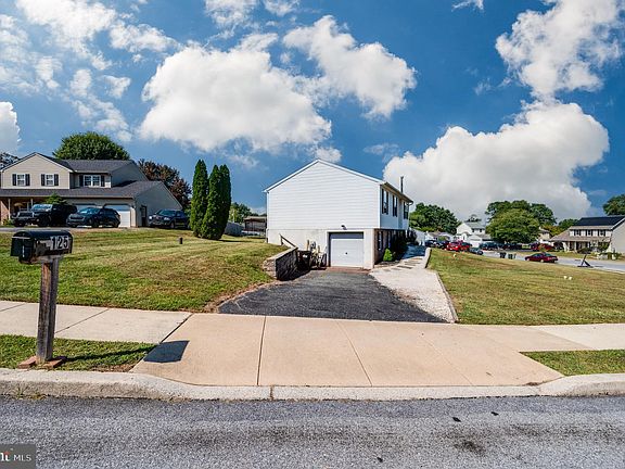 5th image of 125 Lanie Dr