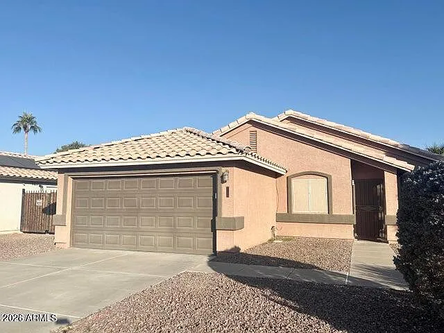 3 bed, 2.0 bath, 1056 sqft, $1,750 — Photo 4