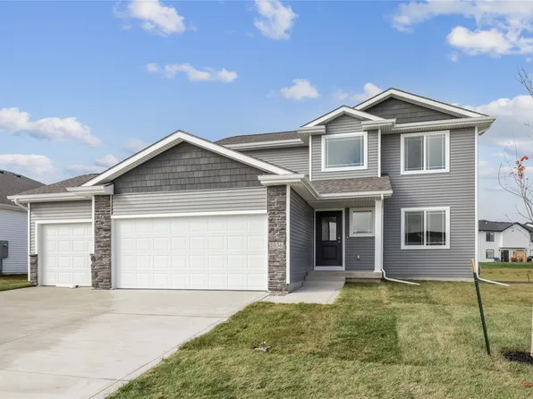 1036 Westridge St SW, Bondurant, IA 50035