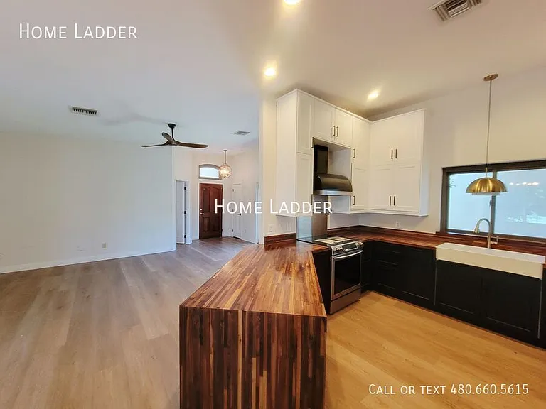2514 N 62nd St — Photo 9