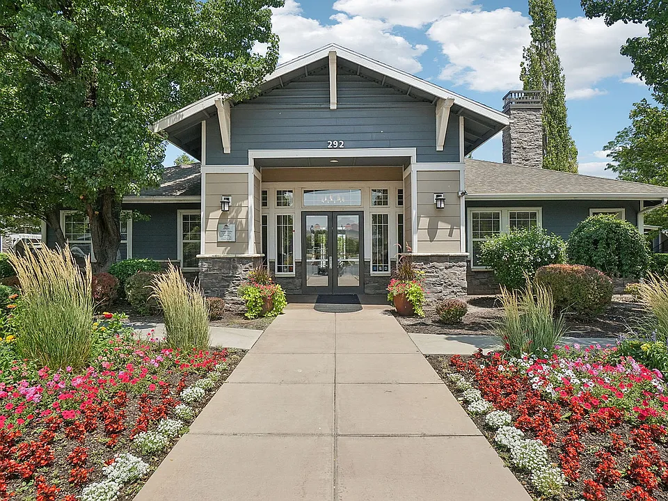 Allegro Apartments