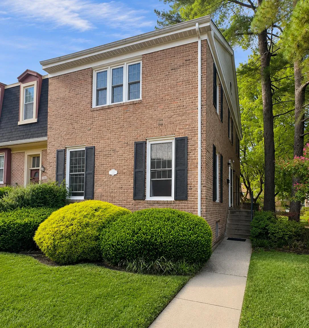 4 bed, 3.5 bath, 2760 sqft, $3,495 — Photo 1
