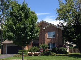 750 W Roanoke Ct, Palatine, IL