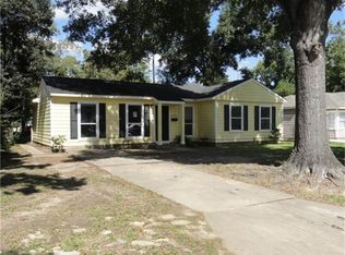 5931 Belcrest St, Houston, TX 77033