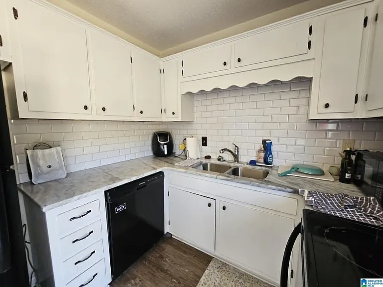 3449 Sandner Ct #D — Photo 6