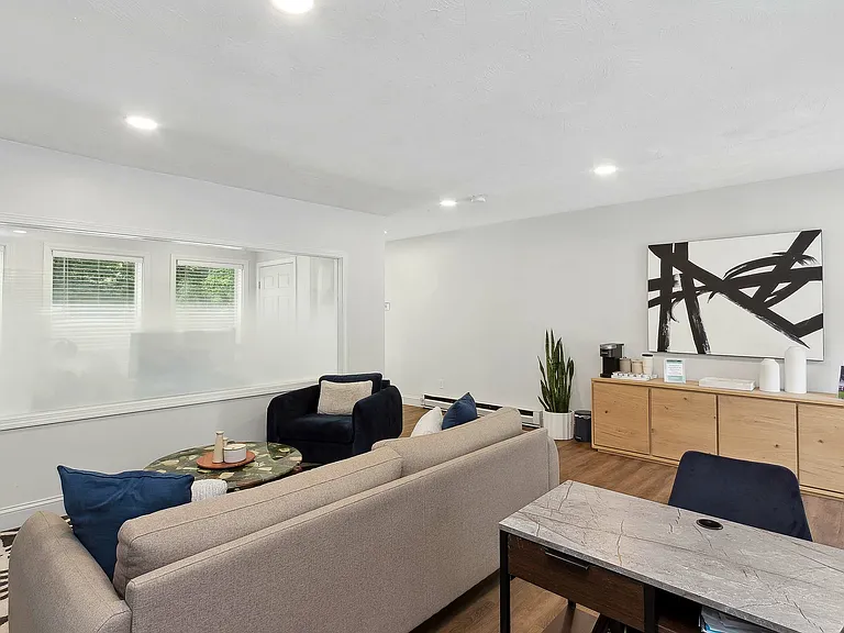 ReNew Taunton Apartment Collection — Photo 8