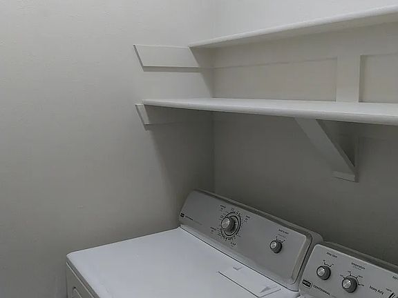 5th image of 2115 Kensington Ave