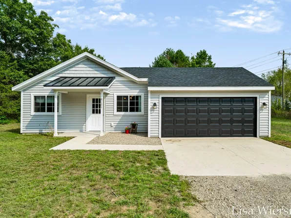 8121 Bowens Mill Rd, Middleville, MI 49333
