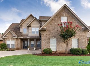 9 Nandina Ln SW, Huntsville, AL 35824