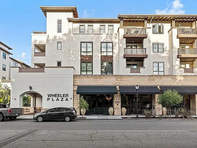 657 Walnut St #411 — Photo 13