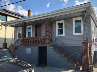 312 Beach 89th St, Rockaway Beach, NY 11693