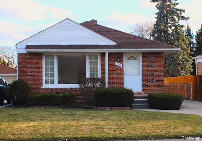 1st image of 17523 Herrick St