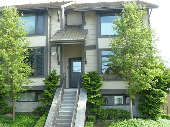 One of the nicest townhomes in all of West Seattle located in heart of the Junction.