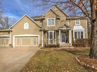 1317 SW Surrey Trace, LEES SUMMIT, MO 64081