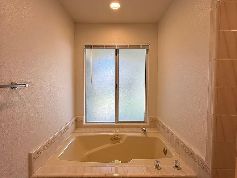 1470 Mercer Ct — Photo 53