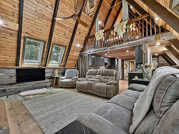 4th image of 115 Pine Cone Rd #4-5