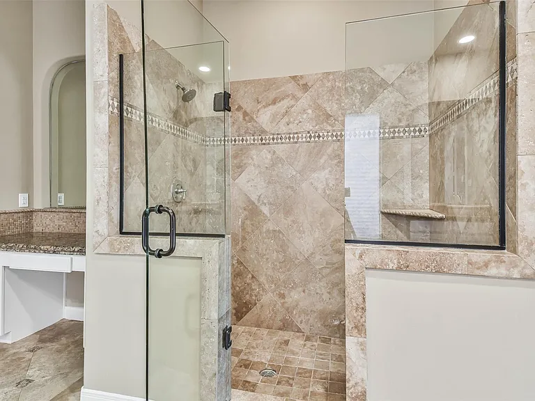 11511 Gallant Ridge Ln — Photo 31