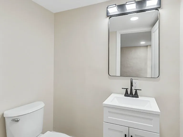 2066 Eastburn Ave — Photo 25