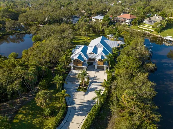 3940 Elysian Woods Ln, Sarasota, FL 34231