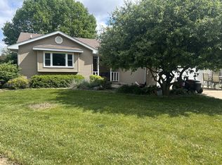 137 W 6th Pl, Manteno, IL