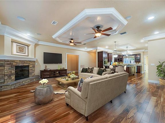 4th image of 23147 Oak Cluster Dr