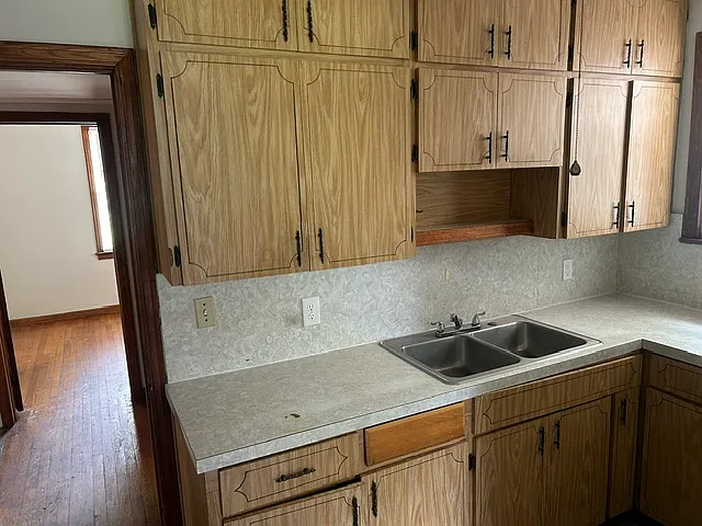 7511 N Shore Dr — Photo 16