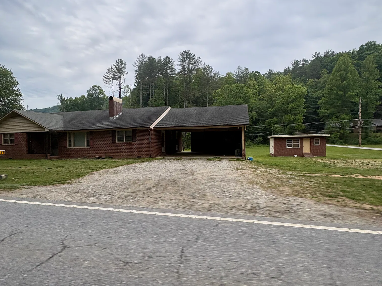 3 bed, 1644 sqft, $1,500 — Photo 1