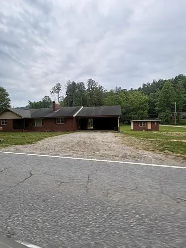 1047 Highway 268 Photo 1