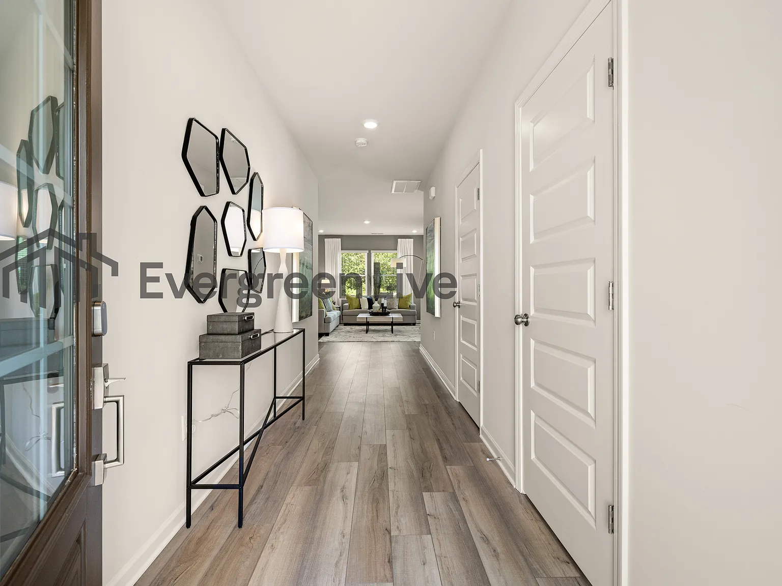 4 bed, 2.5 bath, 2011 sqft, $1,850 — Photo 4