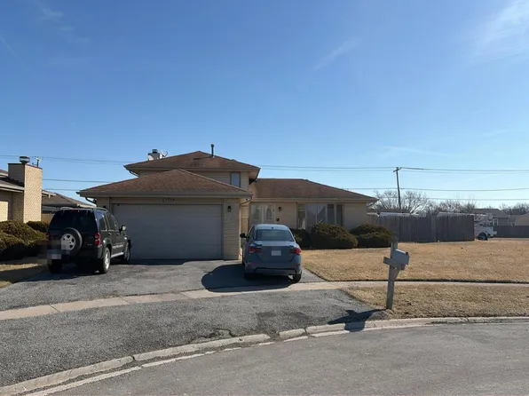 17719 Oakwood Ave, Country Club Hills, IL 60478